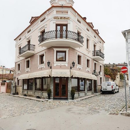 Hotel Vila Sigal Korce Extérieur photo