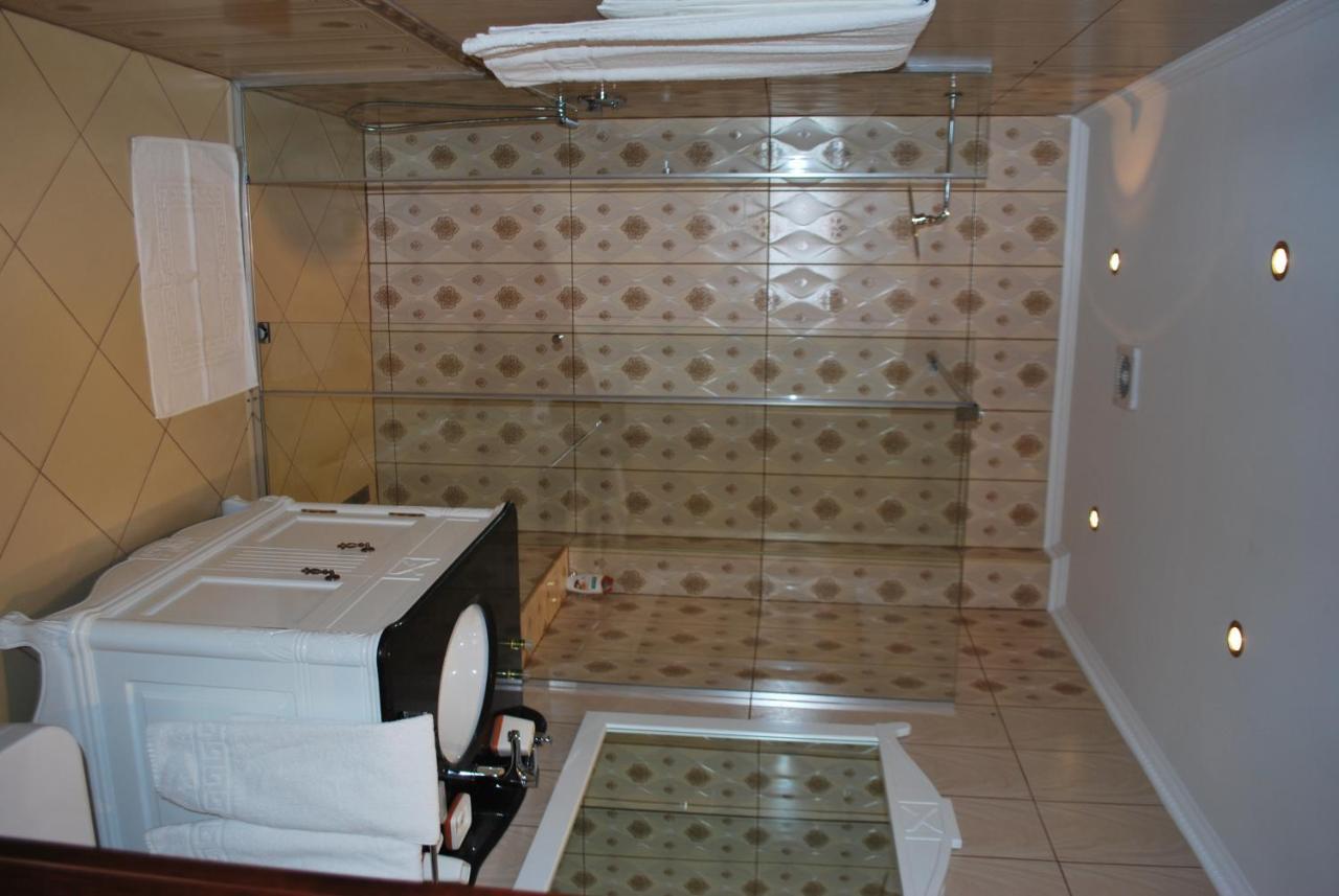 Hotel Vila Sigal Korce Extérieur photo