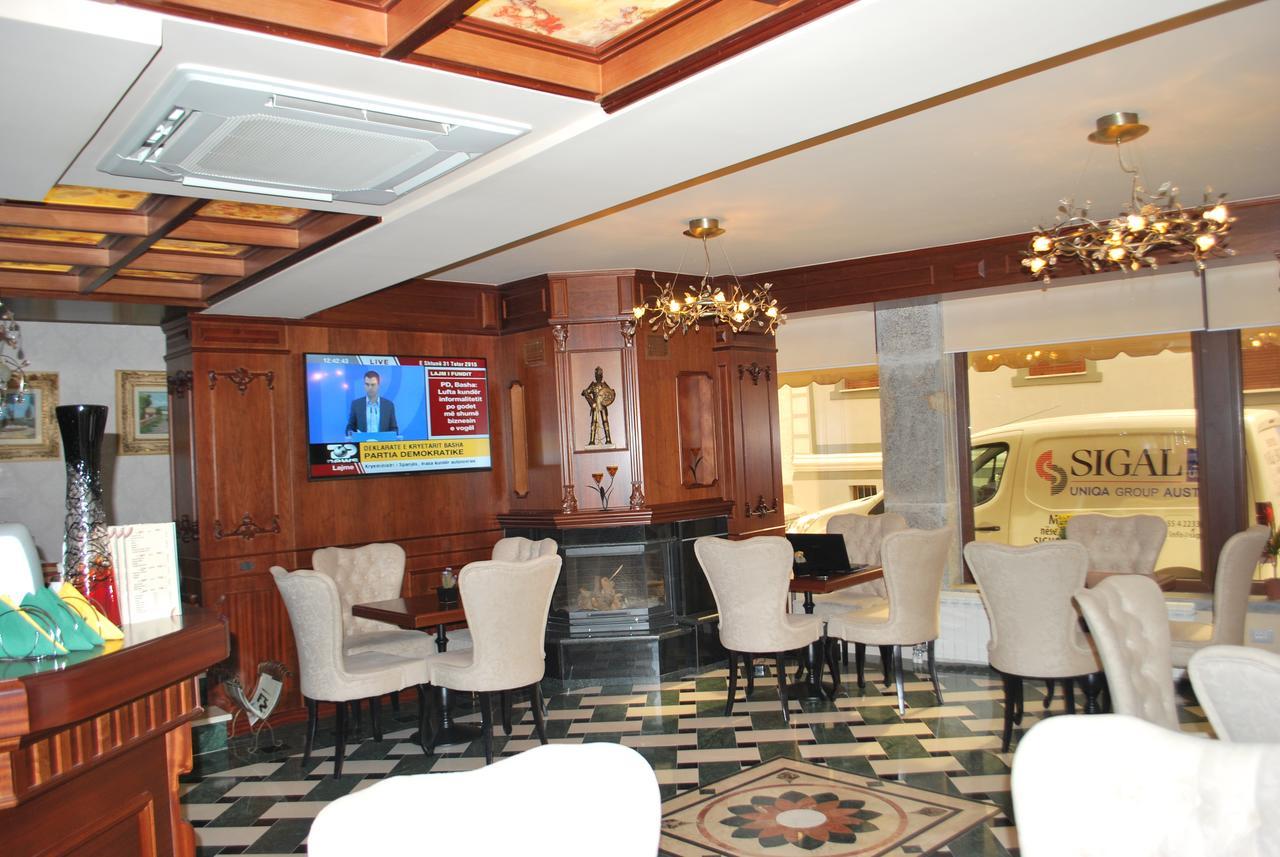 Hotel Vila Sigal Korce Extérieur photo